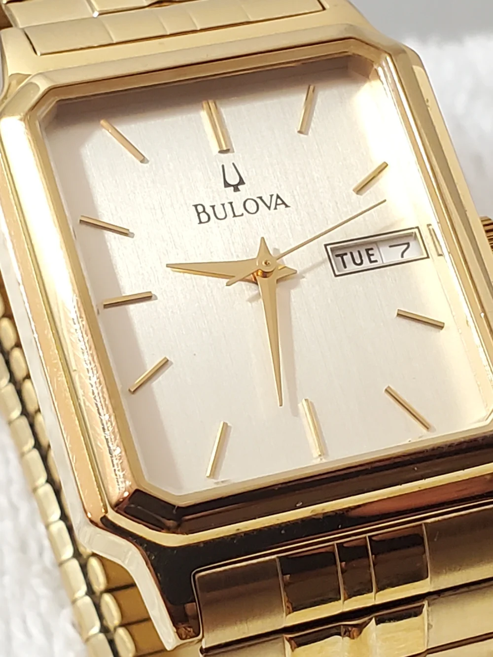 Bulova remarkably no